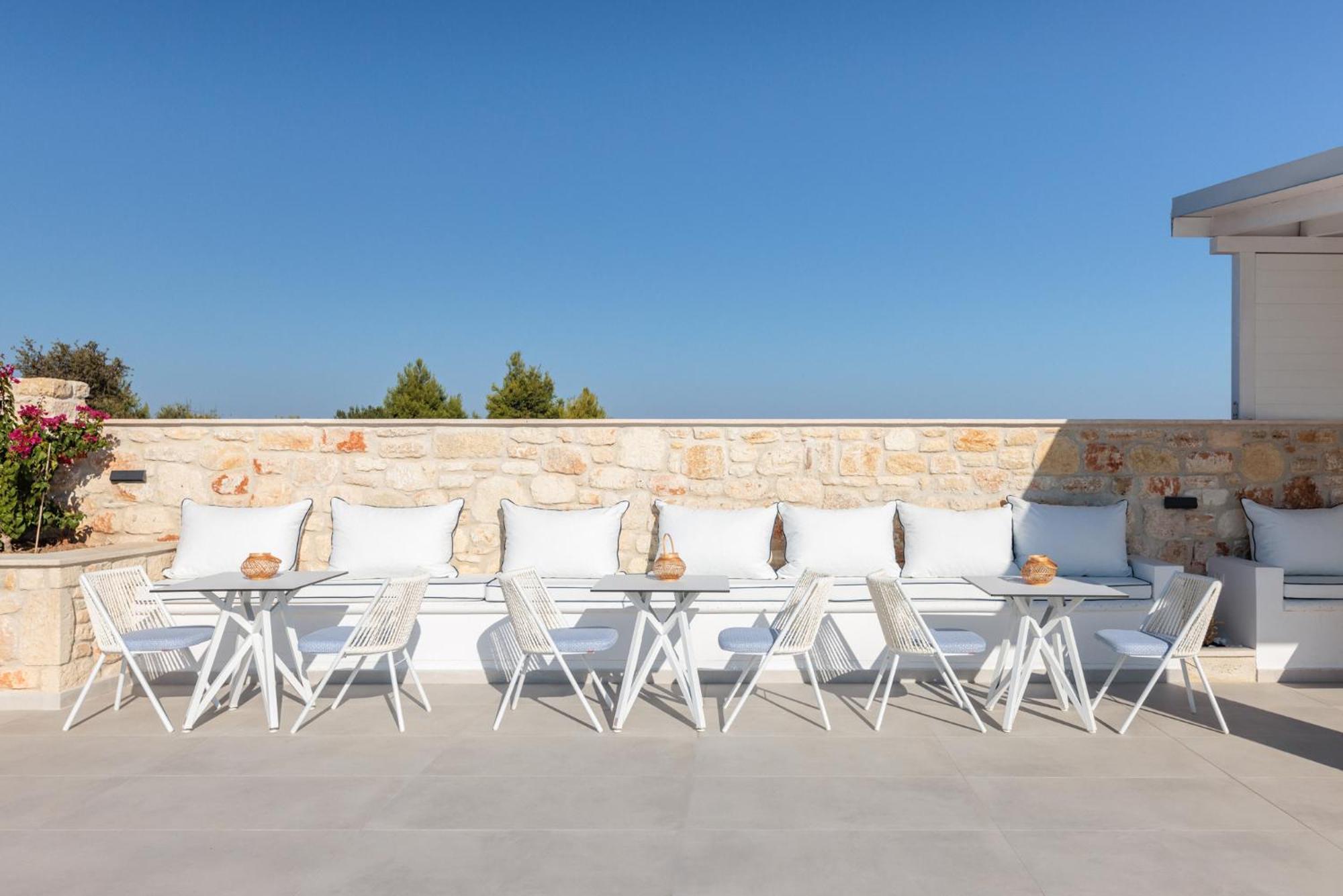 Anna Mare Luxury Apartments Afytos Exteriör bild